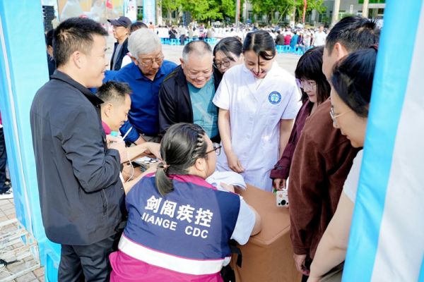 “打疫苗 防疾病 保健康” ——四川开展