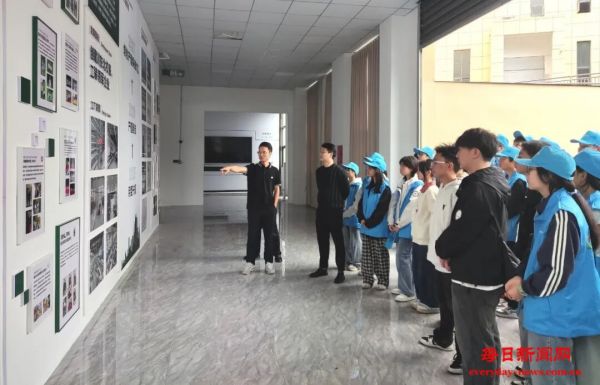 从学校到企业、从专业到产业、从课堂到车间