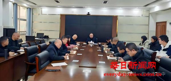 巴中市职业中学召开规范管理工作专题会 系